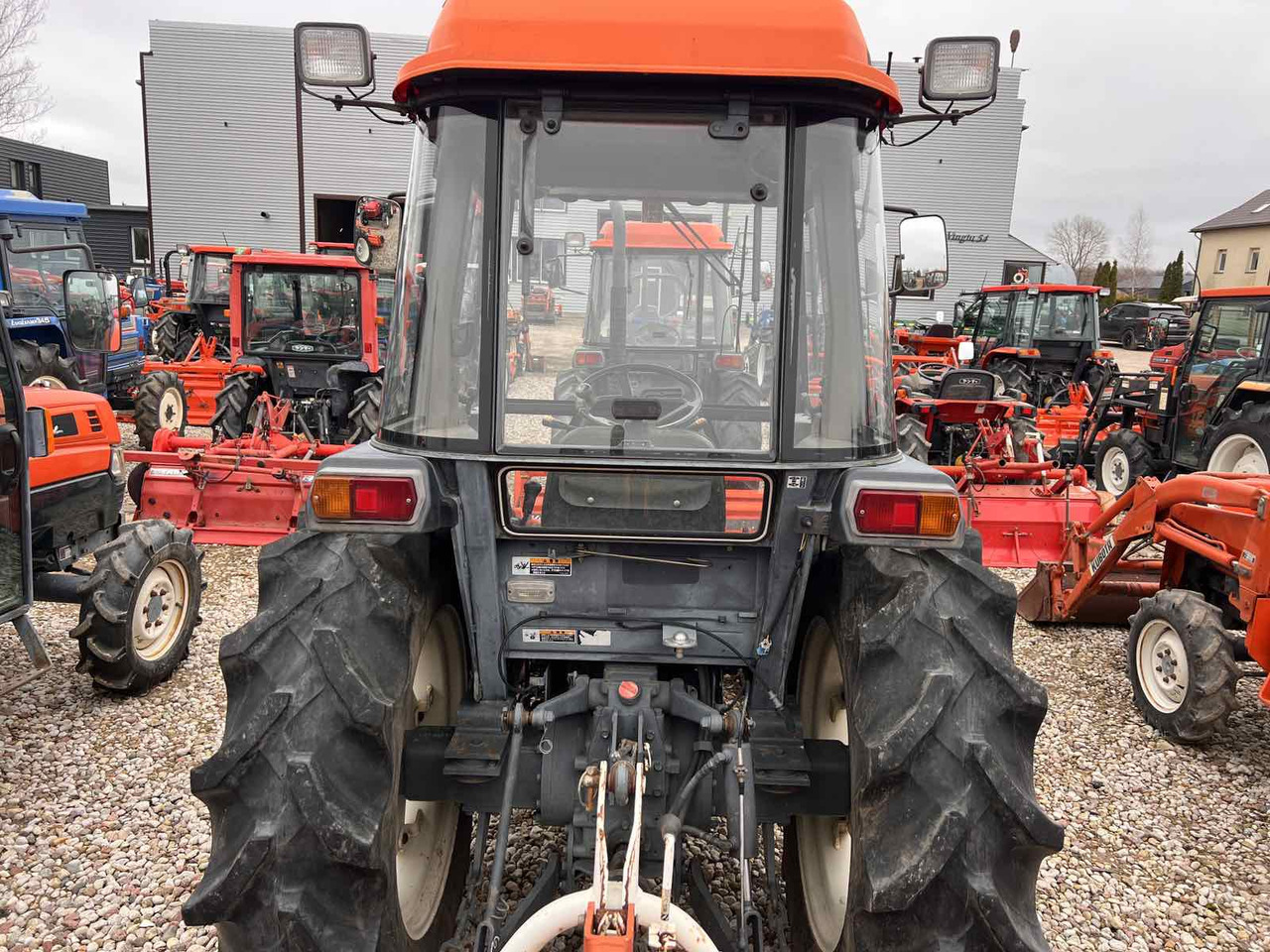 Kubota GL470 - Трактор: снимка 3 Kubota GL470 - Трактор: снимка 3