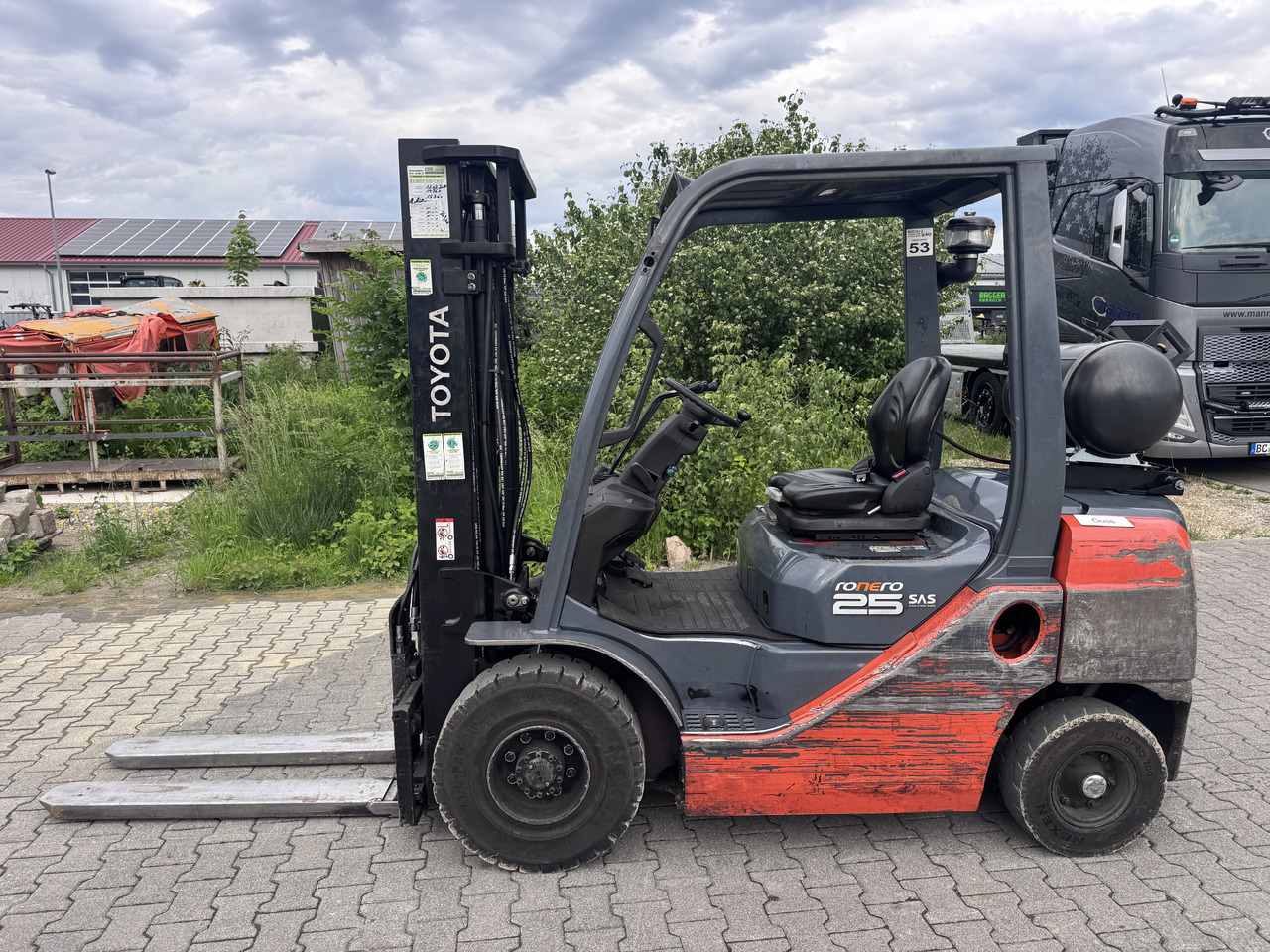 TOYOTA Tonero 25 - Газокар: снимка 1 TOYOTA Tonero 25 - Газокар: снимка 1
