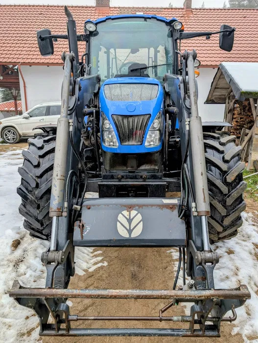New Holland T5.115 - Трактор: снимка 4 New Holland T5.115 - Трактор: снимка 4