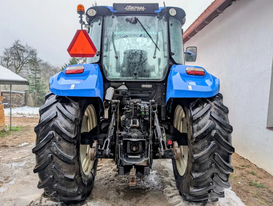 New Holland T5.115 - Трактор: снимка 3 New Holland T5.115 - Трактор: снимка 3