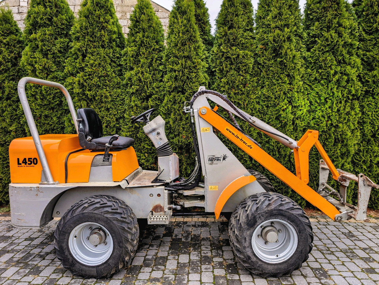 INTRAC L450 - Селскостопанска техника: снимка 2 INTRAC L450 - Селскостопанска техника: снимка 2