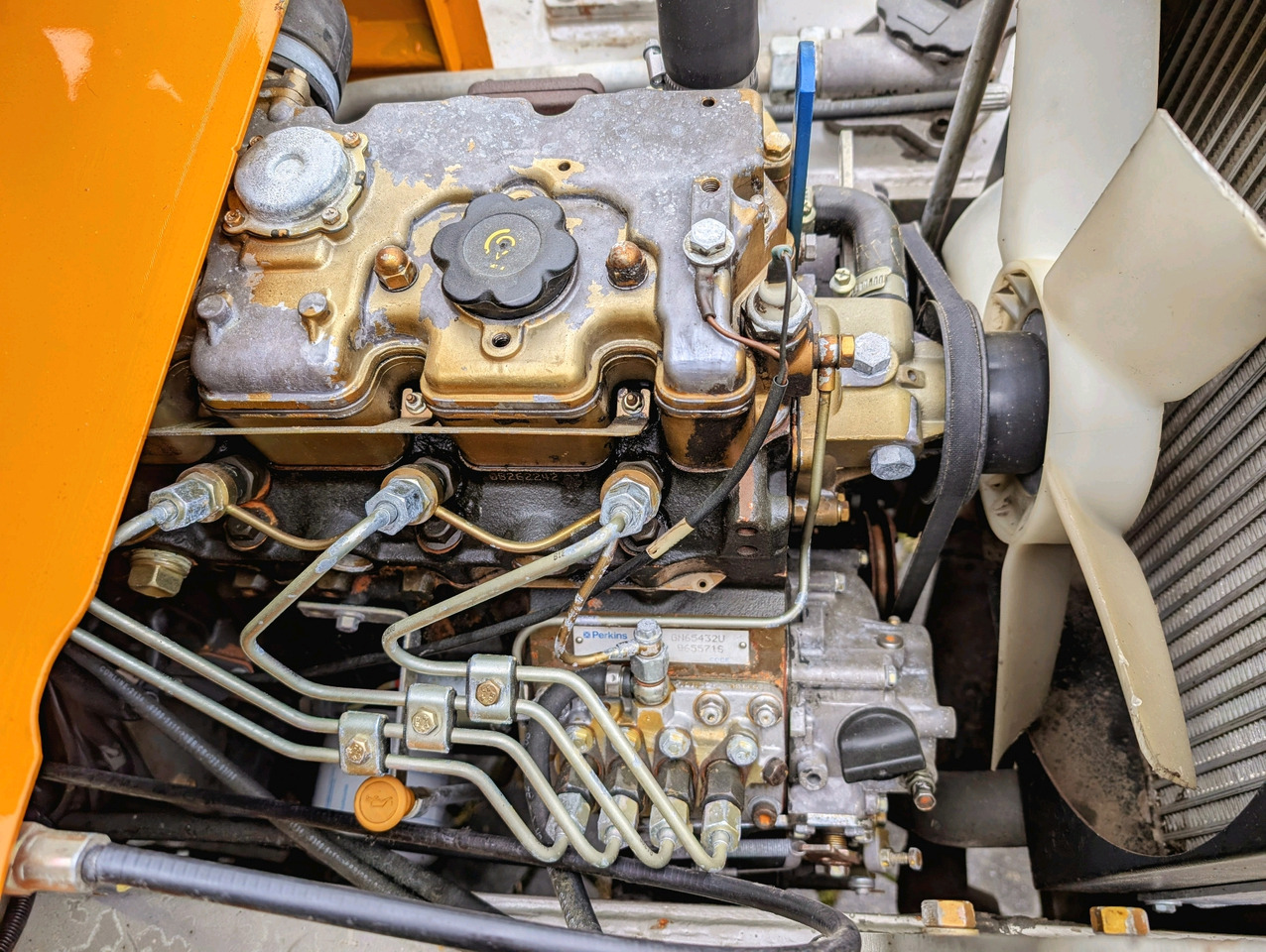 INTRAC L450 - Селскостопанска техника: снимка 3 INTRAC L450 - Селскостопанска техника: снимка 3