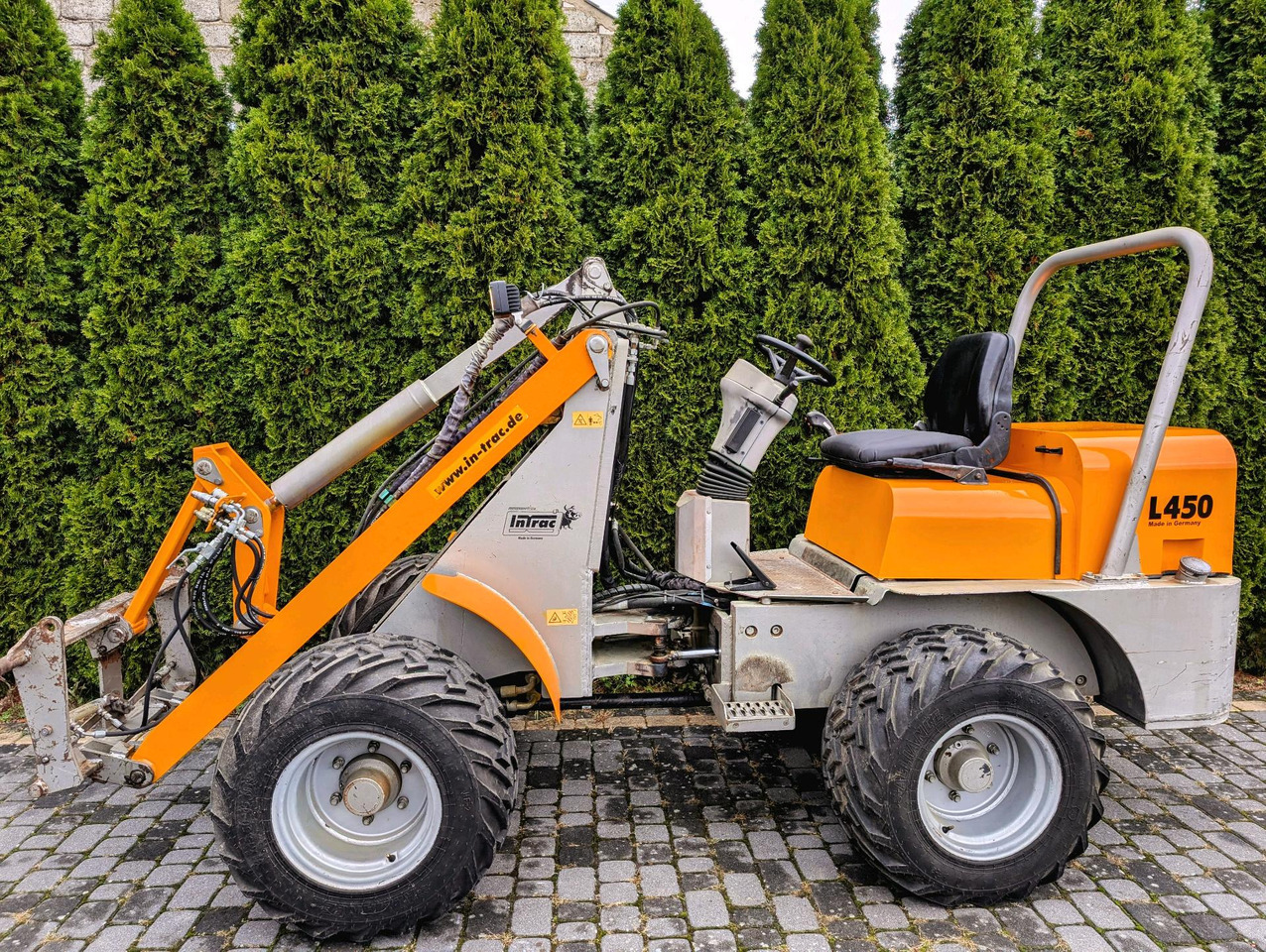 INTRAC L450 - Селскостопанска техника: снимка 1 INTRAC L450 - Селскостопанска техника: снимка 1