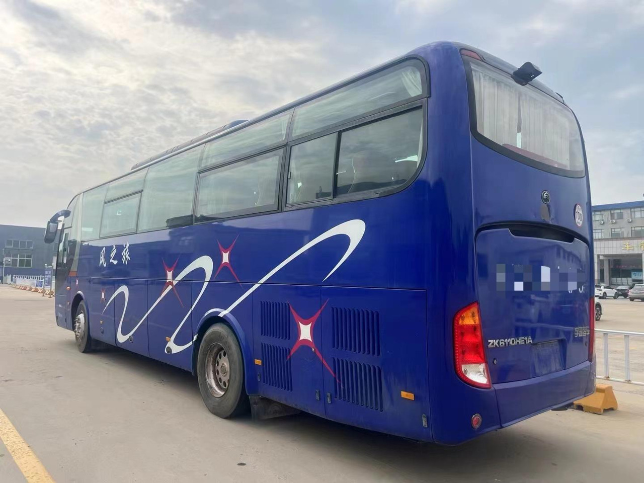 YUTONG ZK6110 - Туристически автобус: снимка 2 YUTONG ZK6110 - Туристически автобус: снимка 2