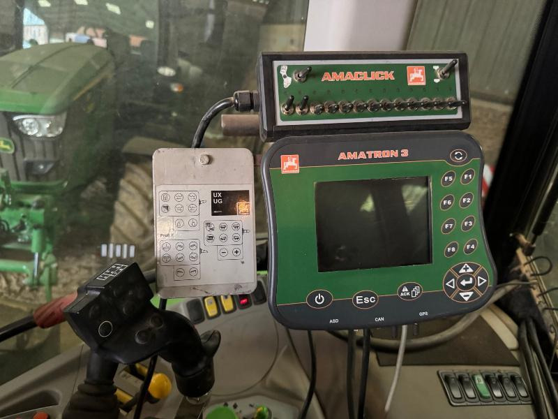 Прикачна пръскачка AMAZONE UX5200: снимка 9