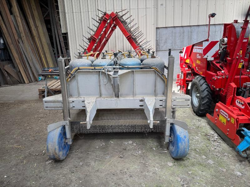 BAILLY 1600 - Градинска техника: снимка 2 BAILLY 1600 - Градинска техника: снимка 2