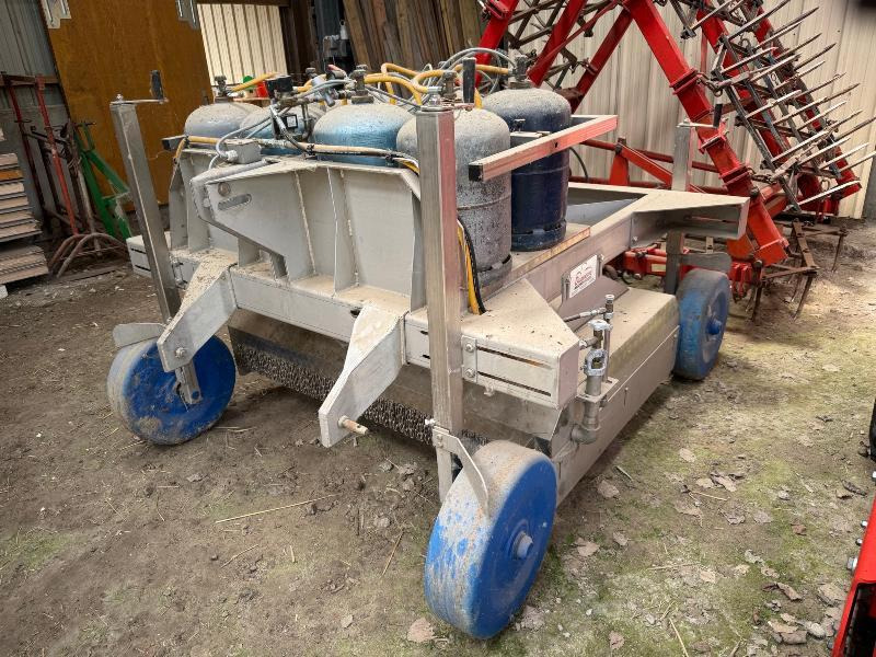 BAILLY 1600 - Градинска техника: снимка 3 BAILLY 1600 - Градинска техника: снимка 3