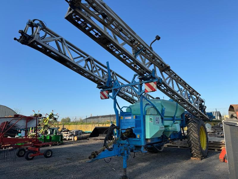 BERTHOUD MAXXOR 40 - Прикачна пръскачка: снимка 1 BERTHOUD MAXXOR 40 - Прикачна пръскачка: снимка 1