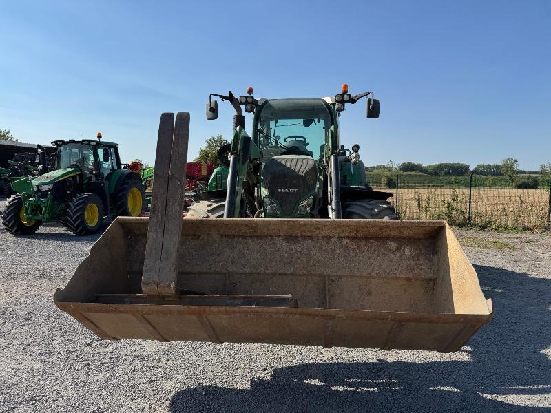FENDT 724 POWER - Трактор: снимка 2 FENDT 724 POWER - Трактор: снимка 2