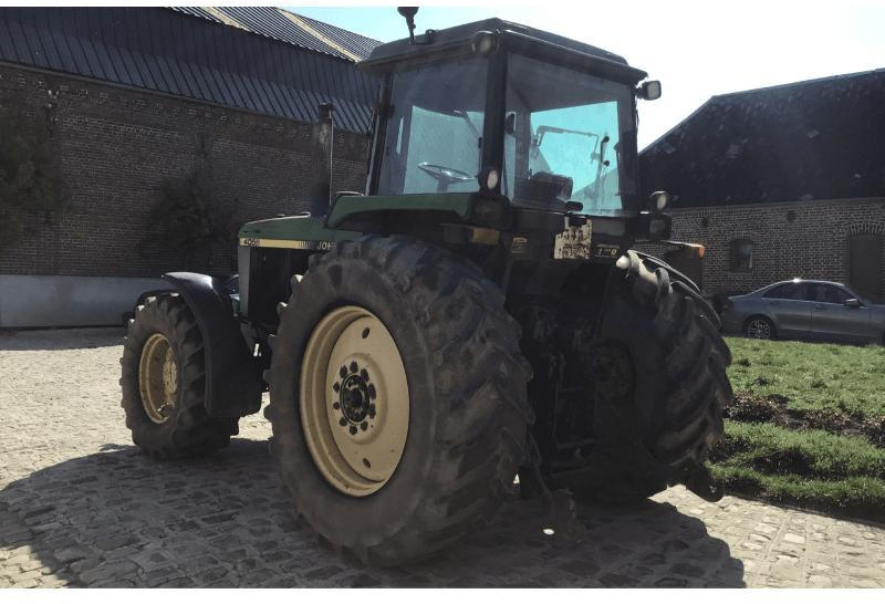 JOHN DEERE 4055 - Трактор: снимка 2 JOHN DEERE 4055 - Трактор: снимка 2