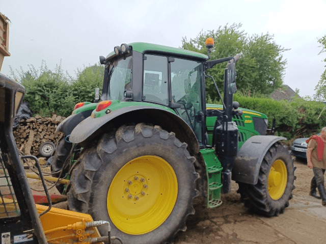 JOHN DEERE 6155M - Трактор: снимка 2 JOHN DEERE 6155M - Трактор: снимка 2