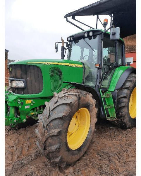 JOHN DEERE 6820 - Трактор: снимка 1 JOHN DEERE 6820 - Трактор: снимка 1