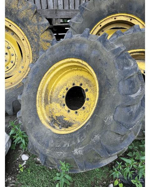 JOHN DEERE 6910 - Трактор: снимка 5 JOHN DEERE 6910 - Трактор: снимка 5