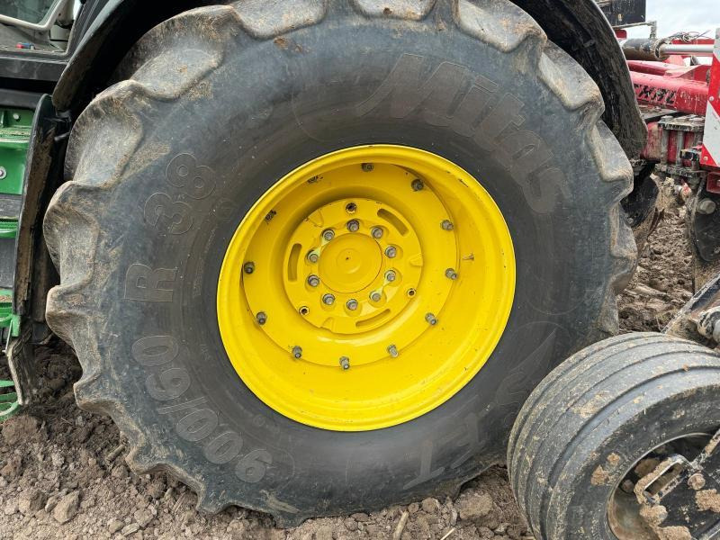 JOHN DEERE 6R250 - Трактор: снимка 5 JOHN DEERE 6R250 - Трактор: снимка 5