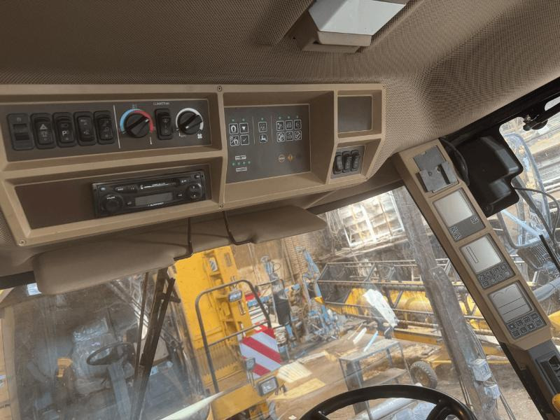 JOHN DEERE 7400 4RM - Силажокомбайн: снимка 3 JOHN DEERE 7400 4RM - Силажокомбайн: снимка 3