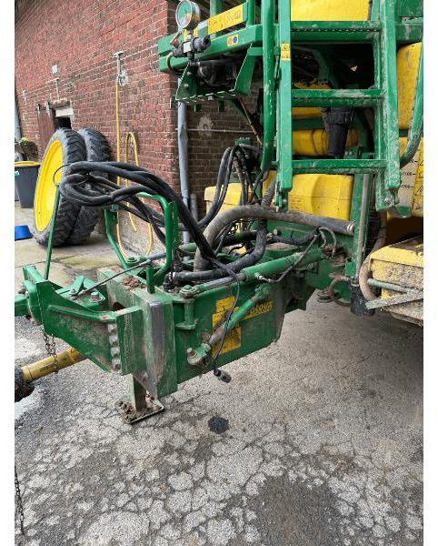 JOHN DEERE 832I - Прикачна пръскачка: снимка 5 JOHN DEERE 832I - Прикачна пръскачка: снимка 5