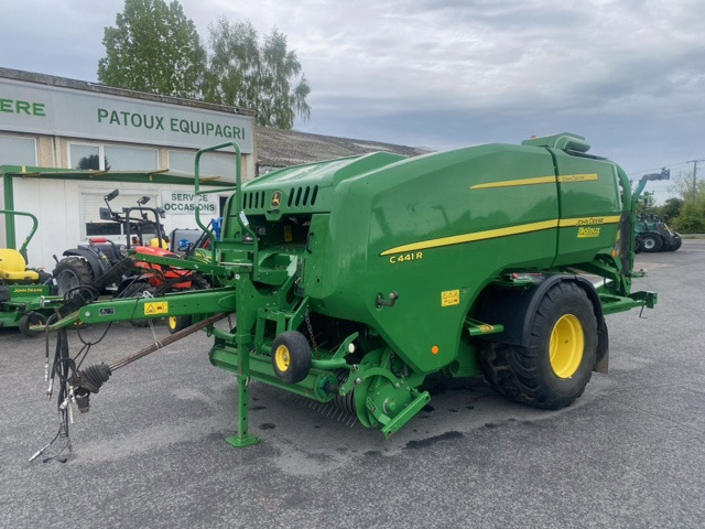JOHN DEERE C441R - Машина за фолиране: снимка 1 JOHN DEERE C441R - Машина за фолиране: снимка 1