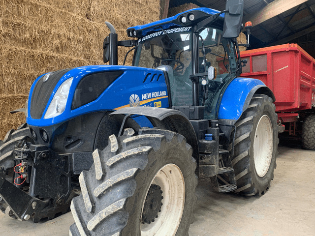 NEW-HOLLAND T7.215S - Трактор: снимка 1 NEW-HOLLAND T7.215S - Трактор: снимка 1