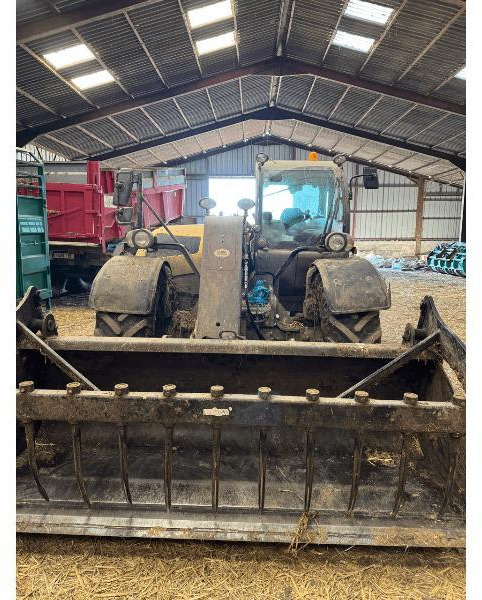 NEW-HOLLAND TH6.32S - Телескопичен товарач: снимка 2 NEW-HOLLAND TH6.32S - Телескопичен товарач: снимка 2