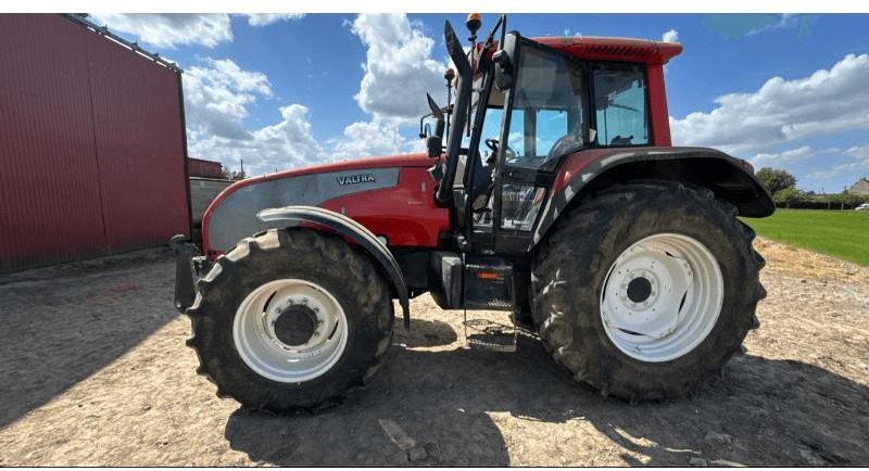 VALTRA T160 - Трактор: снимка 1 VALTRA T160 - Трактор: снимка 1
