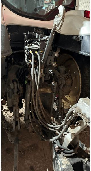 Трактор VALTRA T175: снимка 8