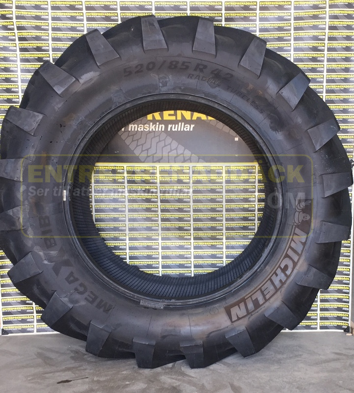 520/85R42 TL 157A8 Michelin MegaXbib for tractor and harvesters. - Гума за Комбайн: снимка 3 520/85R42 TL 157A8 Michelin MegaXbib for tractor and harvesters. - Гума за Комбайн: снимка 3