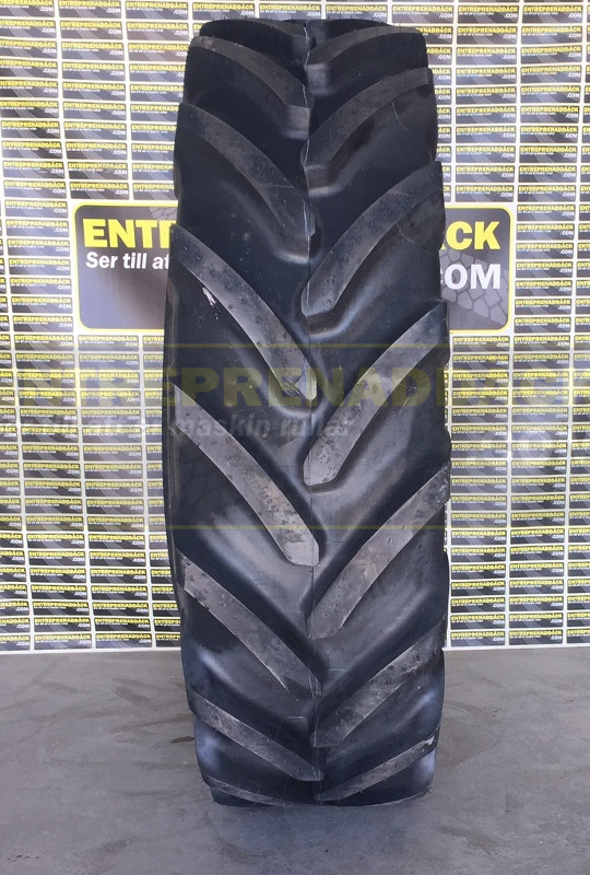 520/85R42 TL 157A8 Michelin MegaXbib for tractor and harvesters. - Гума за Комбайн: снимка 2 520/85R42 TL 157A8 Michelin MegaXbib for tractor and harvesters. - Гума за Комбайн: снимка 2