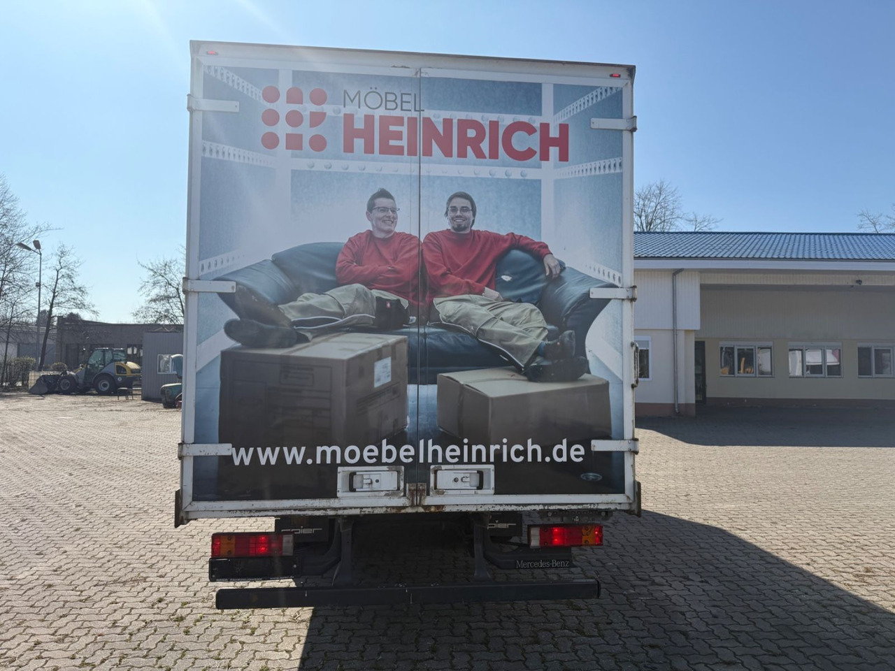 Mercedes-Benz 815 - Камион фургон: снимка 4 Mercedes-Benz 815 - Камион фургон: снимка 4