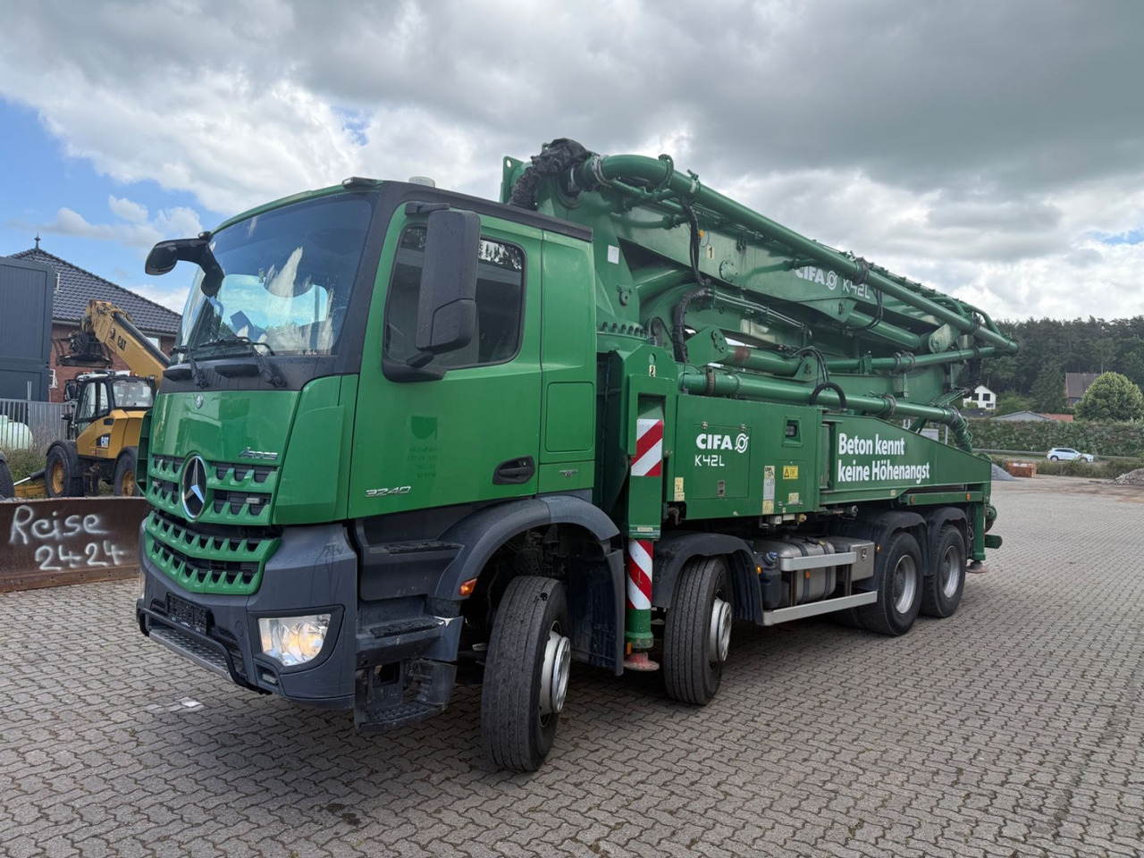 Mercedes-Benz Mercedes 32.40 CIFA K 42 L Betonpumpe - Бетон помпа: снимка 1 Mercedes-Benz Mercedes 32.40 CIFA K 42 L Betonpumpe - Бетон помпа: снимка 1