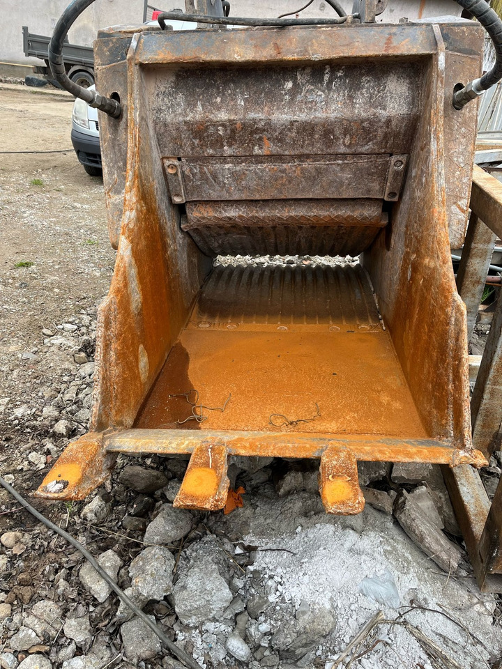 BM BF 90.3 Crusher bucket - Кофа за Строителна техника: снимка 1 BM BF 90.3 Crusher bucket - Кофа за Строителна техника: снимка 1