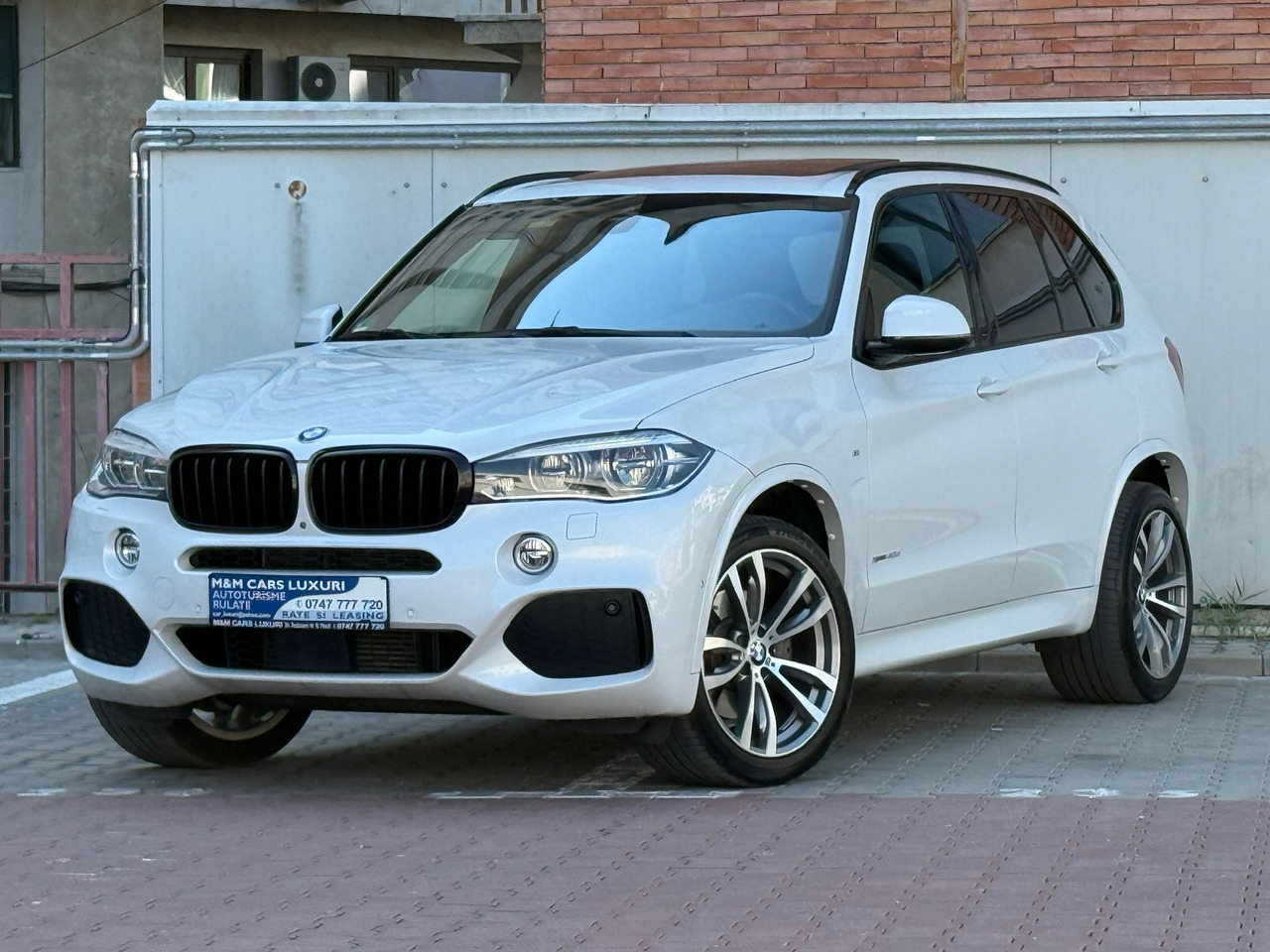 BMW X5 4.0 XDRIVE M PAKET - Джип: снимка 2 BMW X5 4.0 XDRIVE M PAKET - Джип: снимка 2
