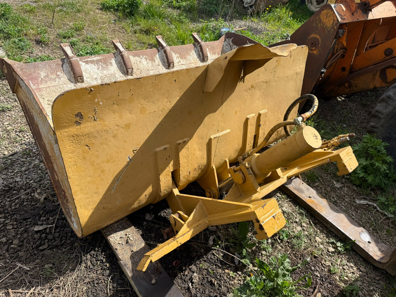 BROBUS BH40 STACKER - Мотокар с висока проходимост: снимка 2 BROBUS BH40 STACKER - Мотокар с висока проходимост: снимка 2