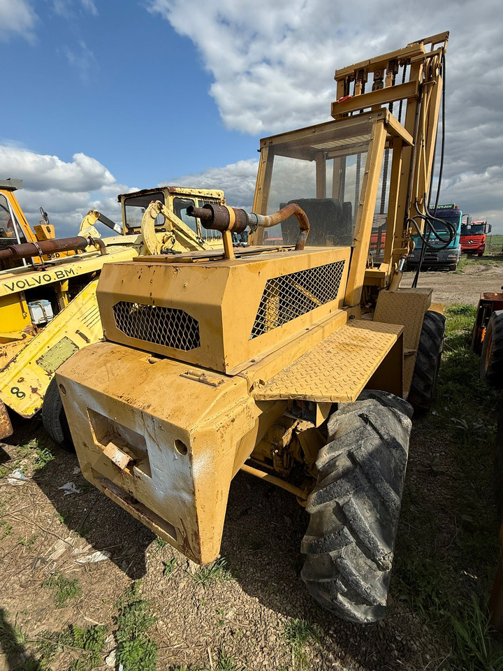 BROBUS BH40 STACKER - Мотокар с висока проходимост: снимка 3 BROBUS BH40 STACKER - Мотокар с висока проходимост: снимка 3