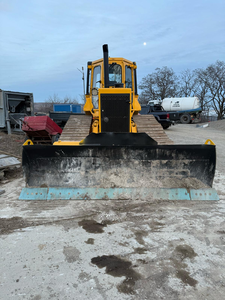 CATERPILLAR D4H BULLDOZER - Булдозер: снимка 2 CATERPILLAR D4H BULLDOZER - Булдозер: снимка 2