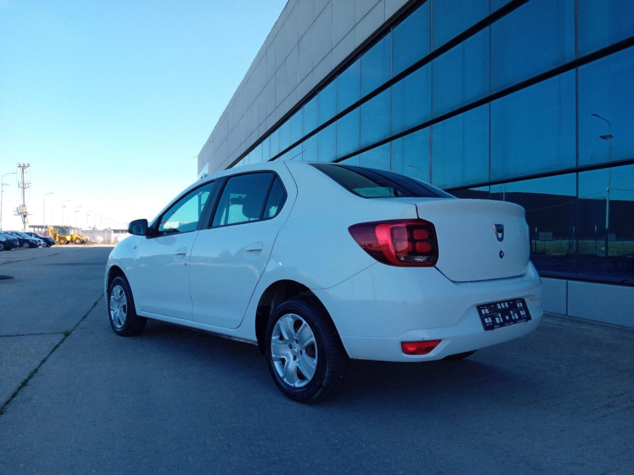 Dacia Logan 1.5 dCi, TOP ! - Седан: снимка 2 Dacia Logan 1.5 dCi, TOP ! - Седан: снимка 2