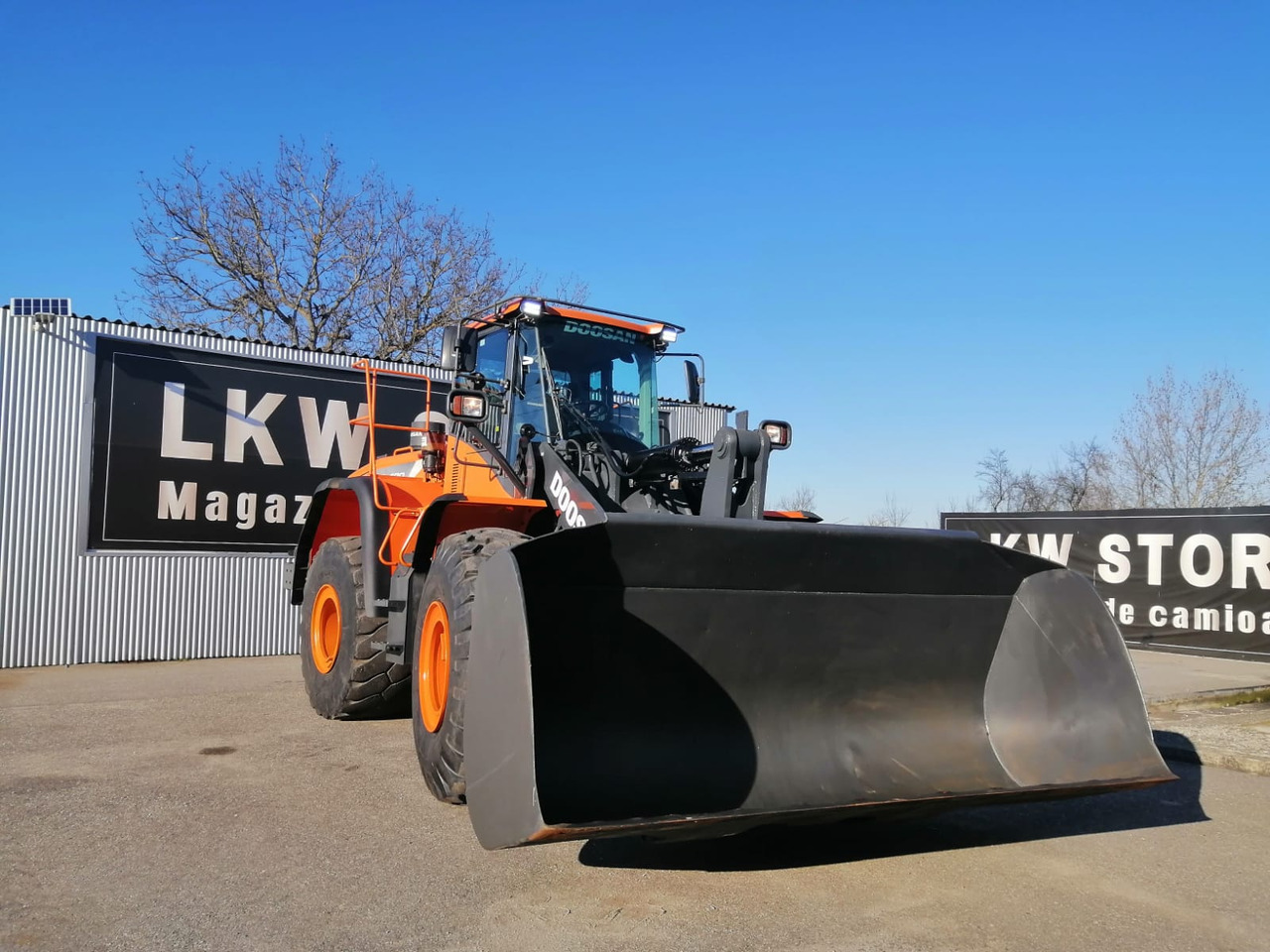 Doosan DL 420-5 Front End Loader, TOP!!! - Колесен товарач: снимка 1 Doosan DL 420-5 Front End Loader, TOP!!! - Колесен товарач: снимка 1