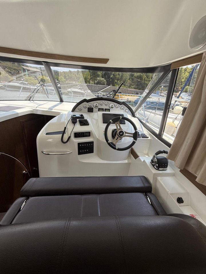Друга техника Beneteau Antares 36 Fly, Air Conditioning, TOP !!!: снимка 14