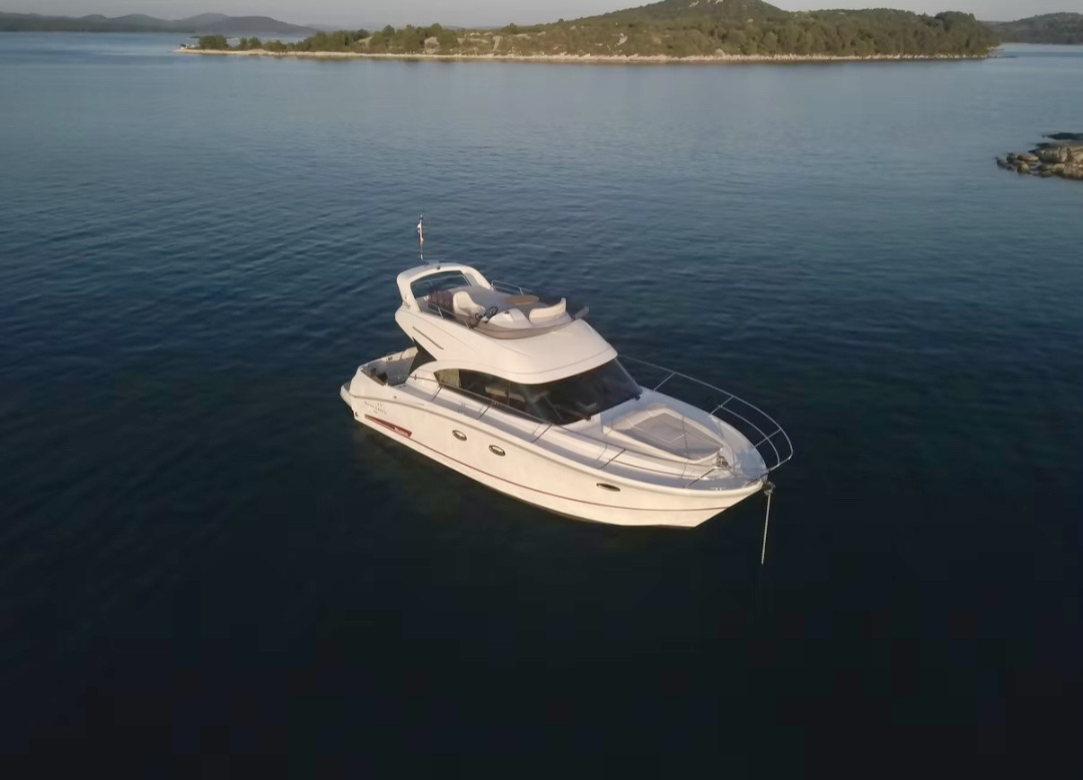 Beneteau Antares 36 Fly, Air Conditioning, TOP !!! - Друга техника: снимка 2 Beneteau Antares 36 Fly, Air Conditioning, TOP !!! - Друга техника: снимка 2