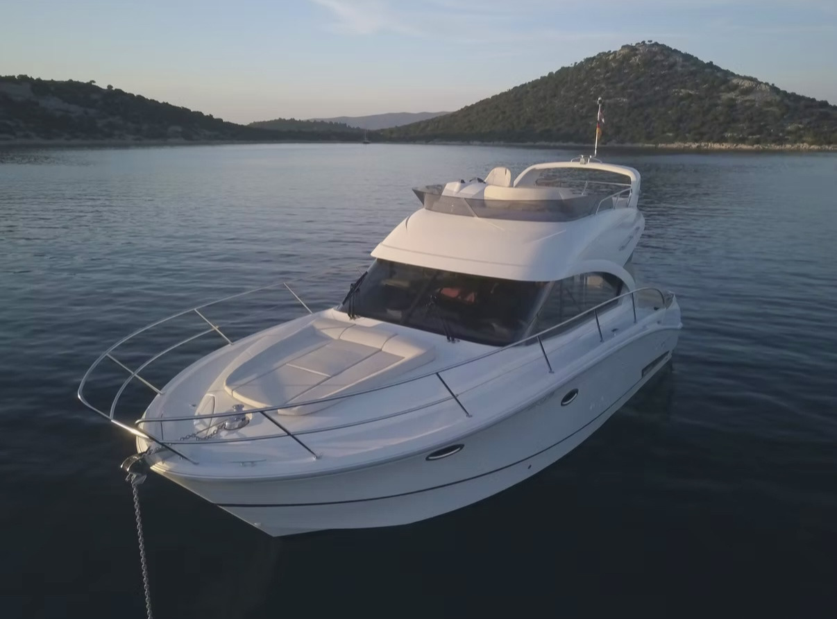 Beneteau Antares 36 Fly, Air Conditioning, TOP !!! - Друга техника: снимка 1 Beneteau Antares 36 Fly, Air Conditioning, TOP !!! - Друга техника: снимка 1