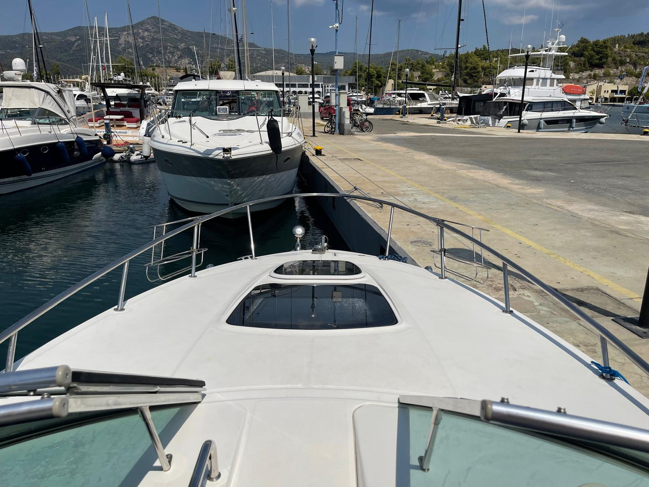 Sea Ray 285 Sundancer, TOP !!! - Друга техника: снимка 4 Sea Ray 285 Sundancer, TOP !!! - Друга техника: снимка 4