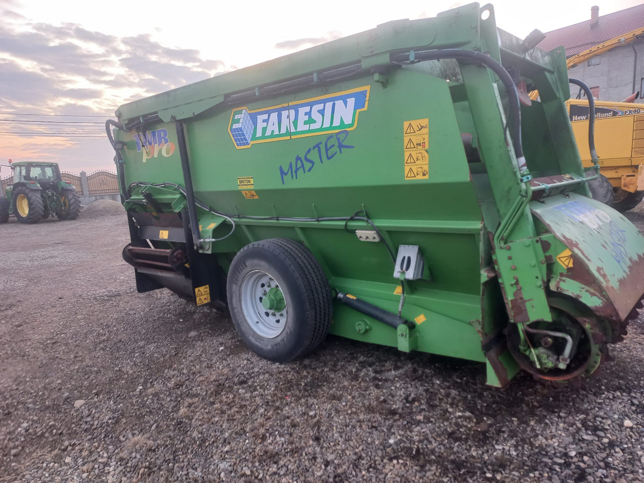 FARESIN TMR 1200 TEHNOLOGICAL TRAILER - Миксер-вагон: снимка 4 FARESIN TMR 1200 TEHNOLOGICAL TRAILER - Миксер-вагон: снимка 4