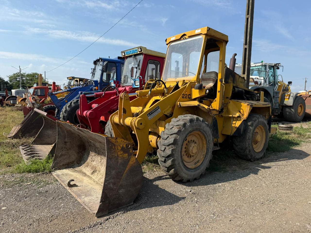 HANOMAG 22C FRONT LOADER - Колесен товарач: снимка 2 HANOMAG 22C FRONT LOADER - Колесен товарач: снимка 2