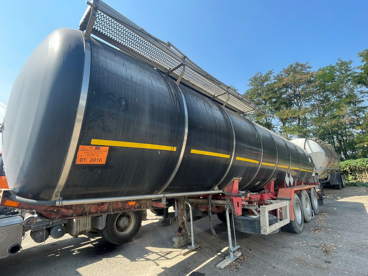 HENDRICK BITUMEN SEMI-TRAILER - Полуремарке цистерна: снимка 2 HENDRICK BITUMEN SEMI-TRAILER - Полуремарке цистерна: снимка 2