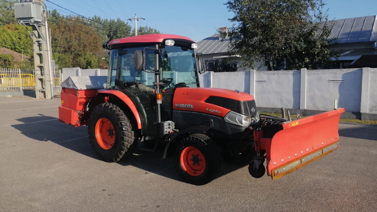 KUBOTA L4240 Narrow spaces tractor/vineyard/fruit tree/communal, TOP ! - Трактор: снимка 1 KUBOTA L4240 Narrow spaces tractor/vineyard/fruit tree/communal, TOP ! - Трактор: снимка 1