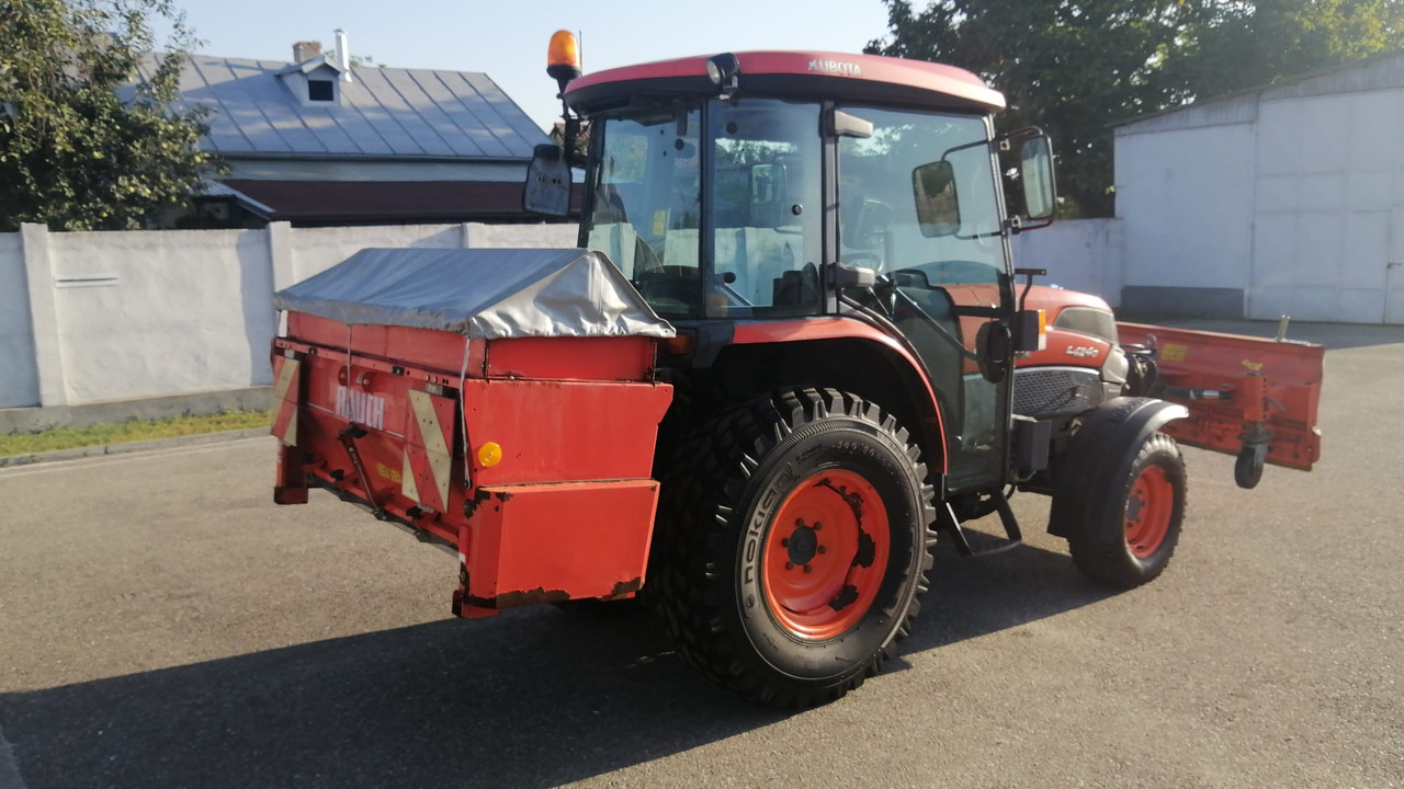KUBOTA L4240 Narrow spaces tractor/vineyard/fruit tree/communal, TOP ! - Трактор: снимка 3 KUBOTA L4240 Narrow spaces tractor/vineyard/fruit tree/communal, TOP ! - Трактор: снимка 3