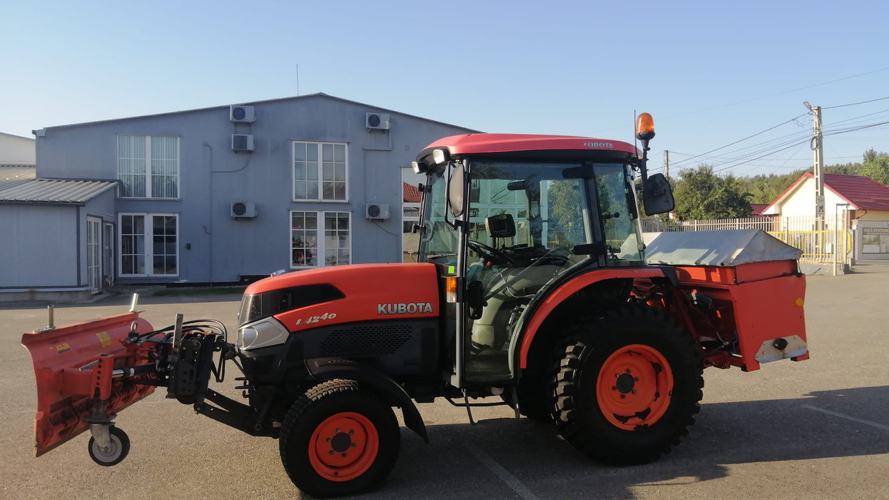 KUBOTA L4240 Narrow spaces tractor/vineyard/fruit tree/communal, TOP ! - Трактор: снимка 4 KUBOTA L4240 Narrow spaces tractor/vineyard/fruit tree/communal, TOP ! - Трактор: снимка 4