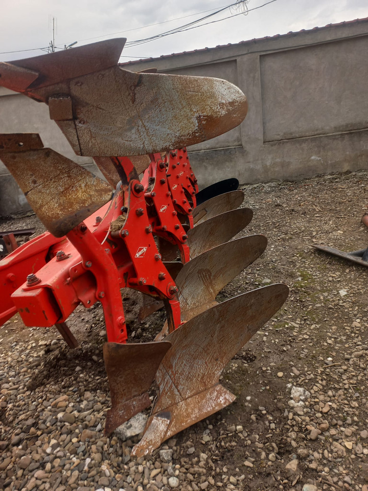 Плуг KUHN MM 151.5E.T Plow: снимка 6 Плуг KUHN MM 151.5E.T Plow: снимка 6