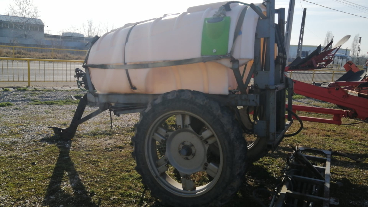 MET Wirax Sprayer 2000 - Прикачна пръскачка: снимка 1 MET Wirax Sprayer 2000 - Прикачна пръскачка: снимка 1