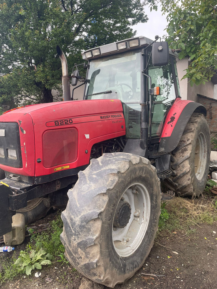 Massey Ferguson 8220 Tractor - Трактор: снимка 5 Massey Ferguson 8220 Tractor - Трактор: снимка 5