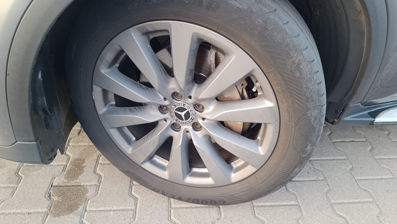 Mercedes-Benz GLC 4×4 - Джип: снимка 5 Mercedes-Benz GLC 4×4 - Джип: снимка 5